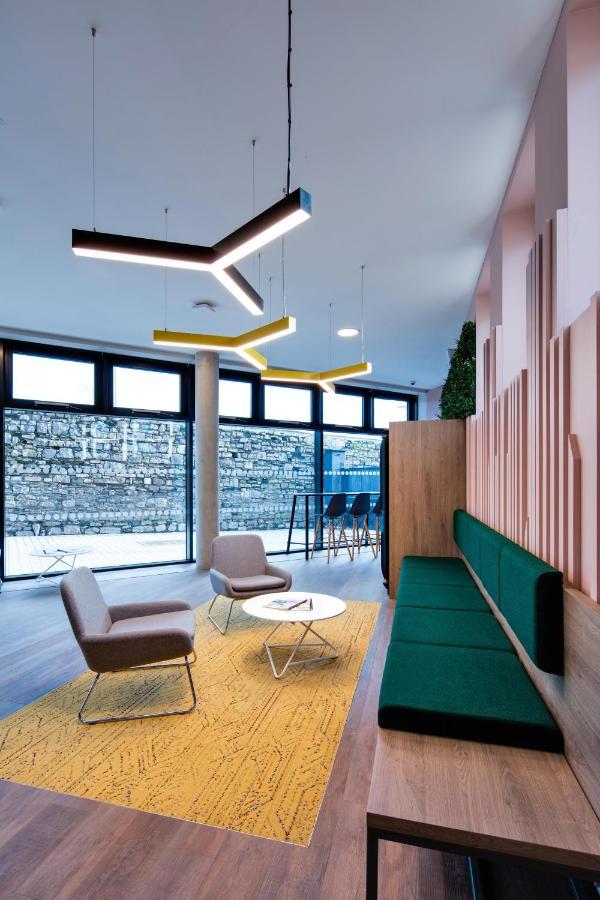 Highfield House * Dublino